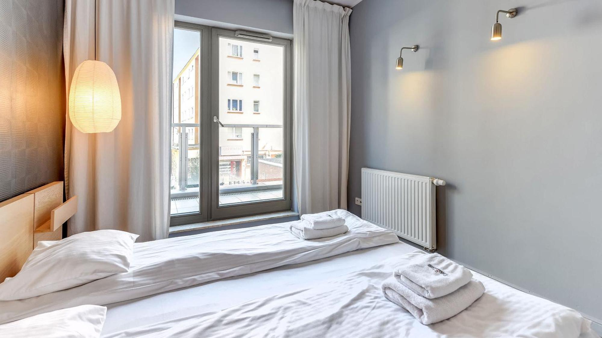 Economy Dom & House By The River In With Pool, Sauna And Gym