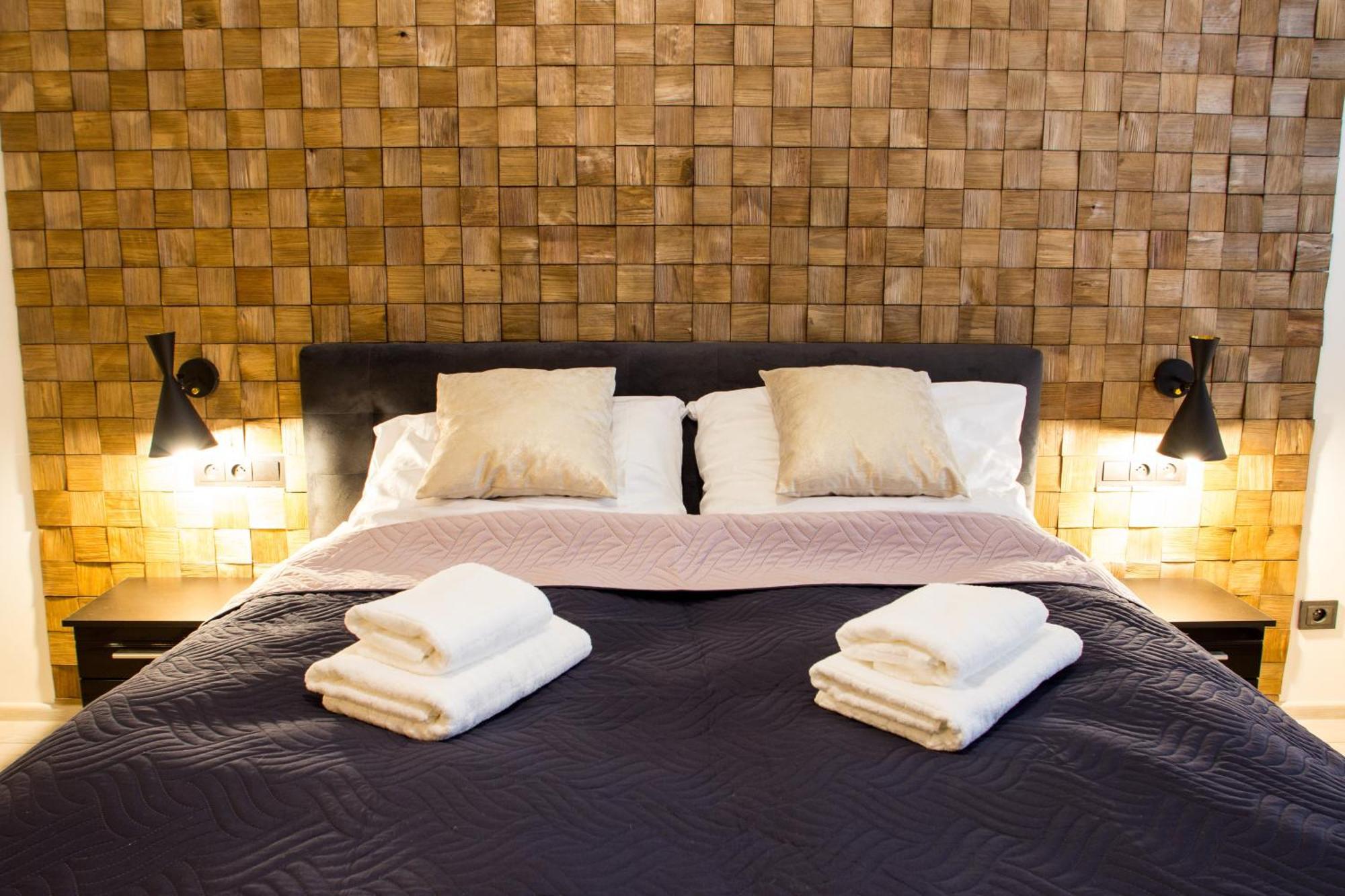 Honey Apartment