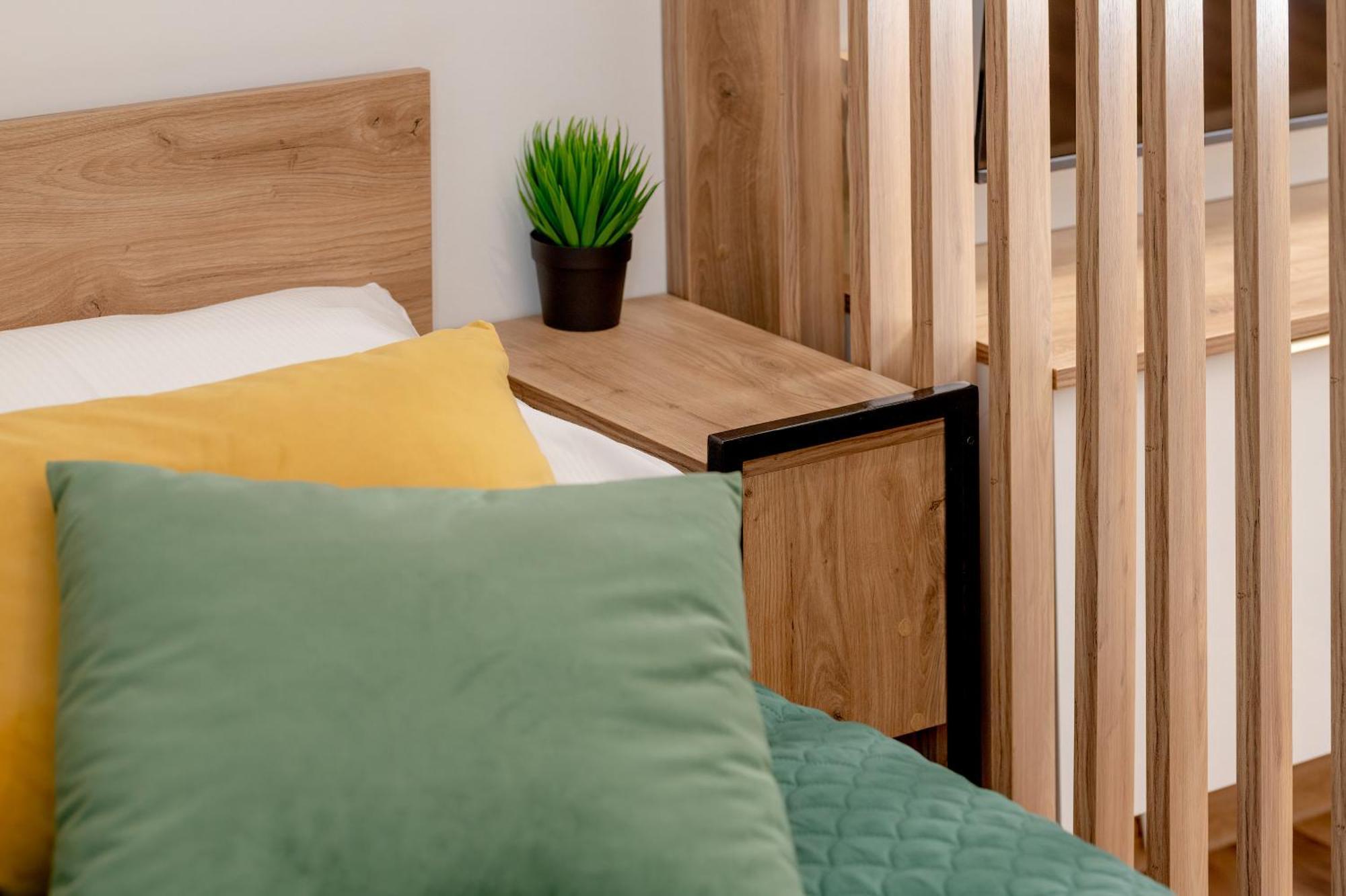 Cosy In Center By Renters Apartment