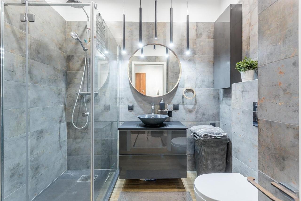 Stylish Shipyard Apartment Gdansk