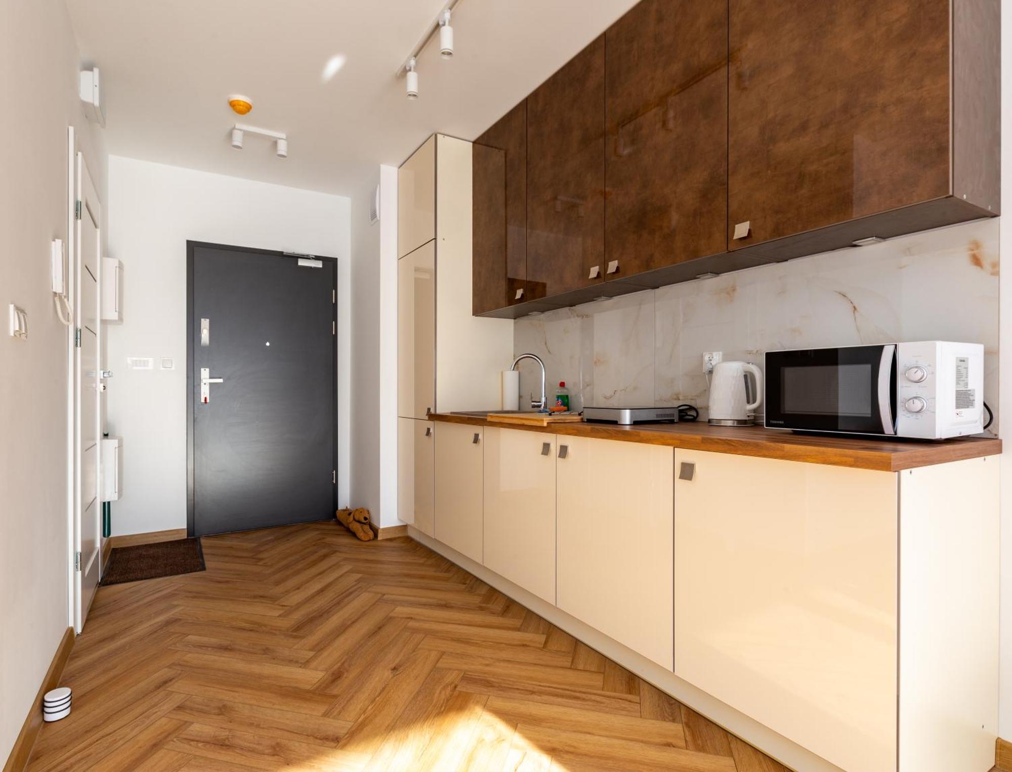 Mostek Sapphire Navy Apartment