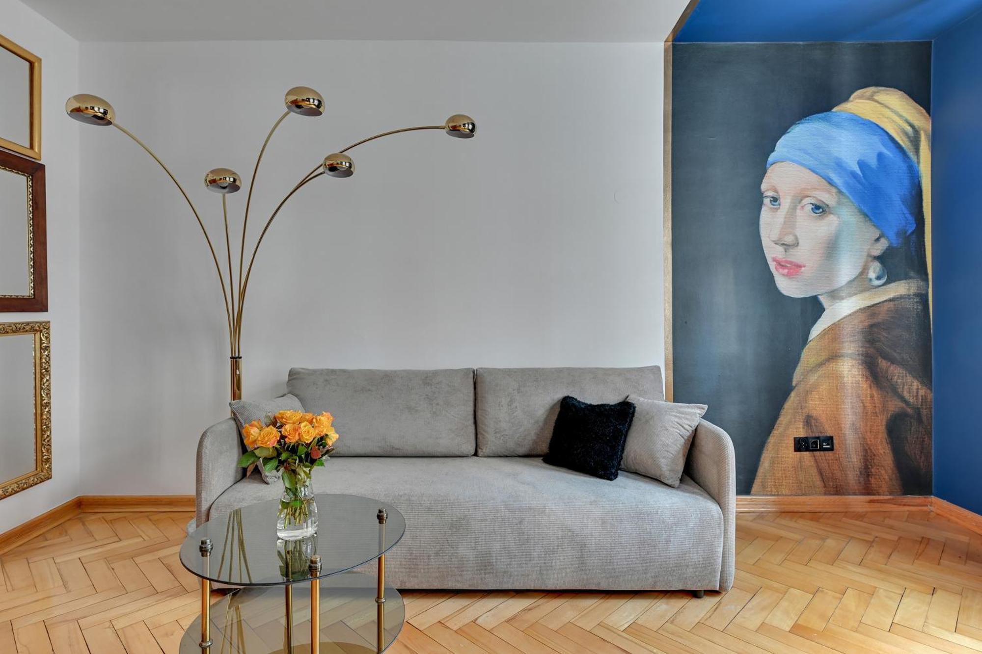 Mariacka Girl With A Pearl By Triapart Gdansk