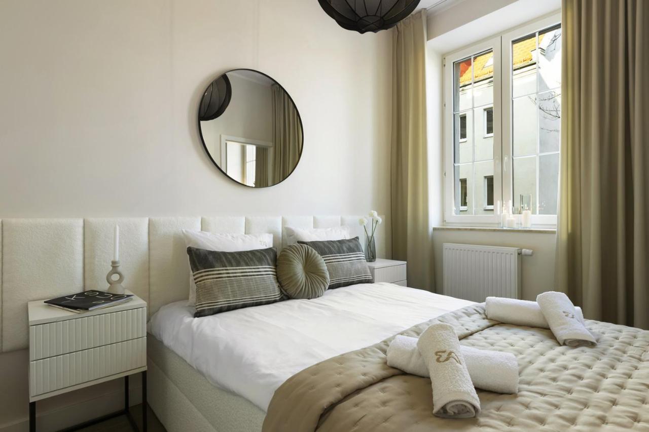 Elite Aura Old Town Apartment
