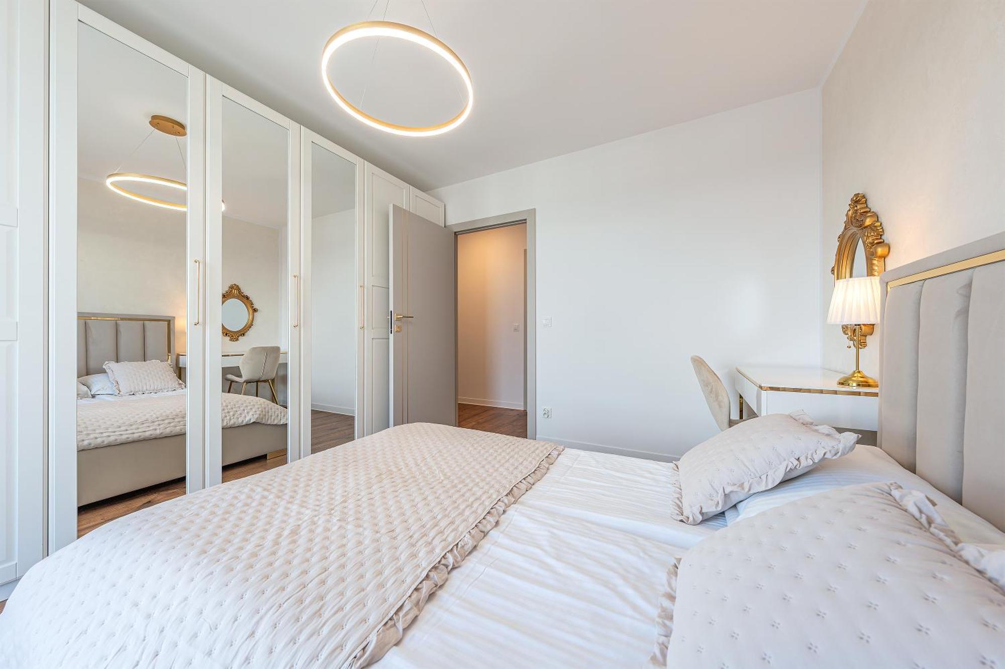 House Managers - Lighthouse Apartment Gdansk