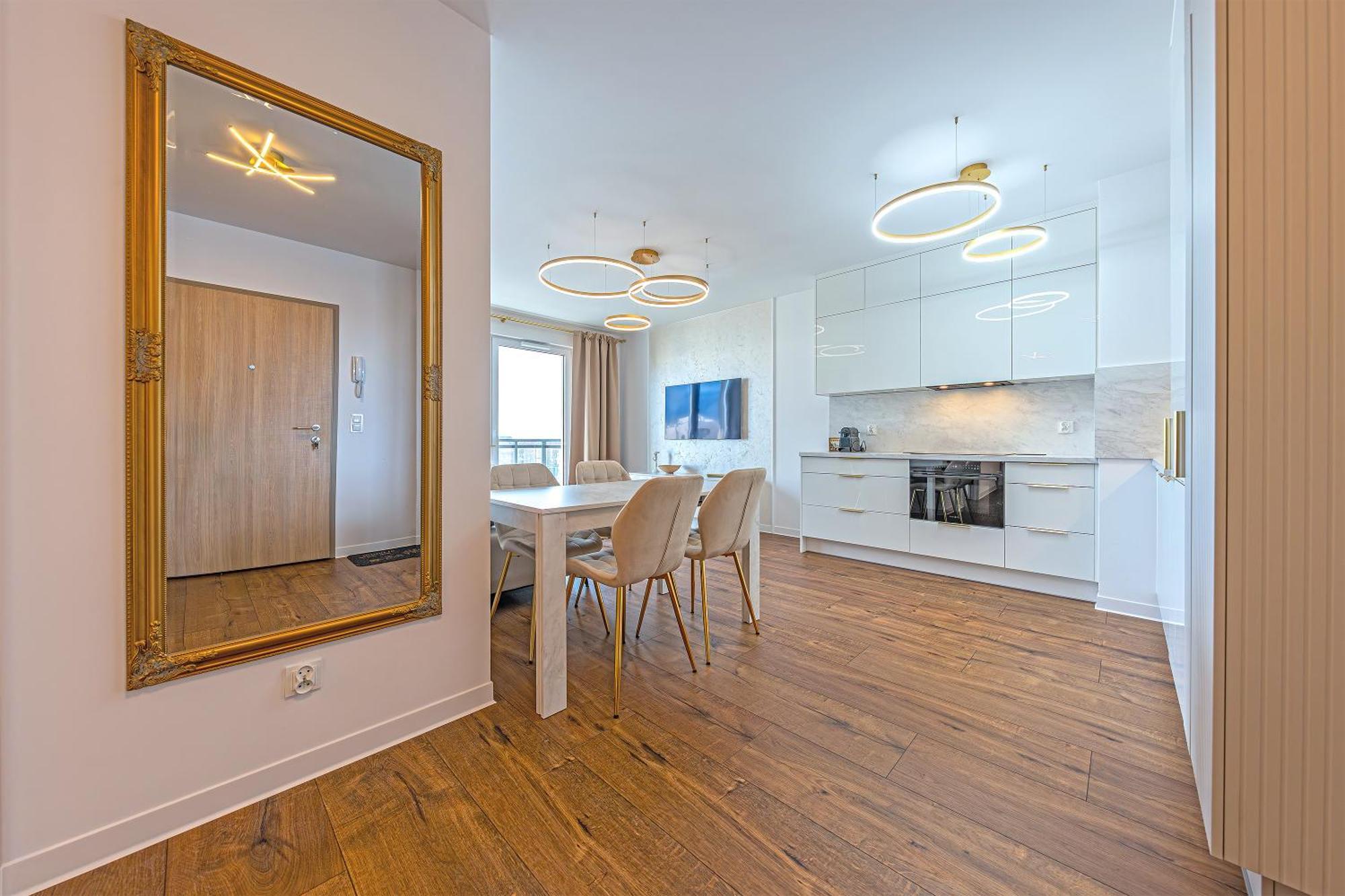 House Managers - Lighthouse * Gdansk