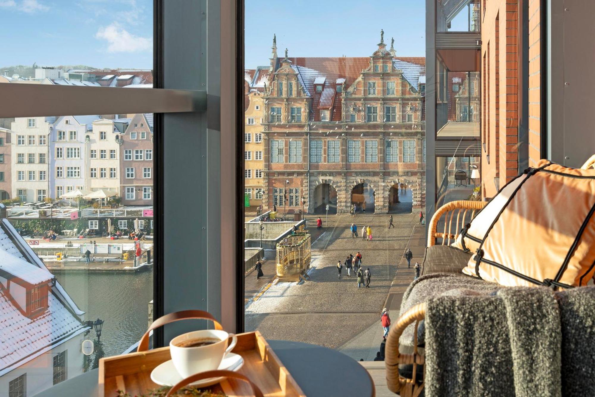 Deo Plaza Premium Suites, Riverside & Radisson By Downtown Gdańsk