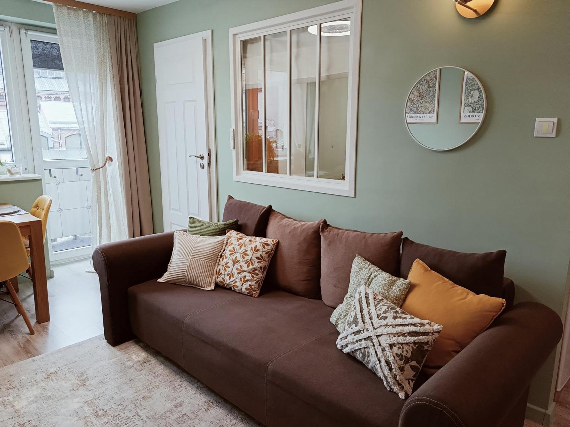 Old Home, Free Parking Apartment