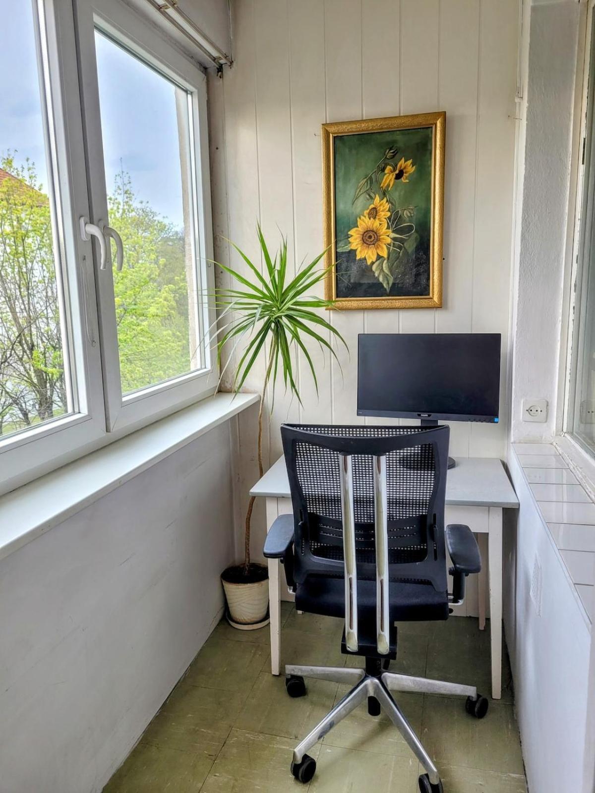 Apartment 60m2 & Walking To The *