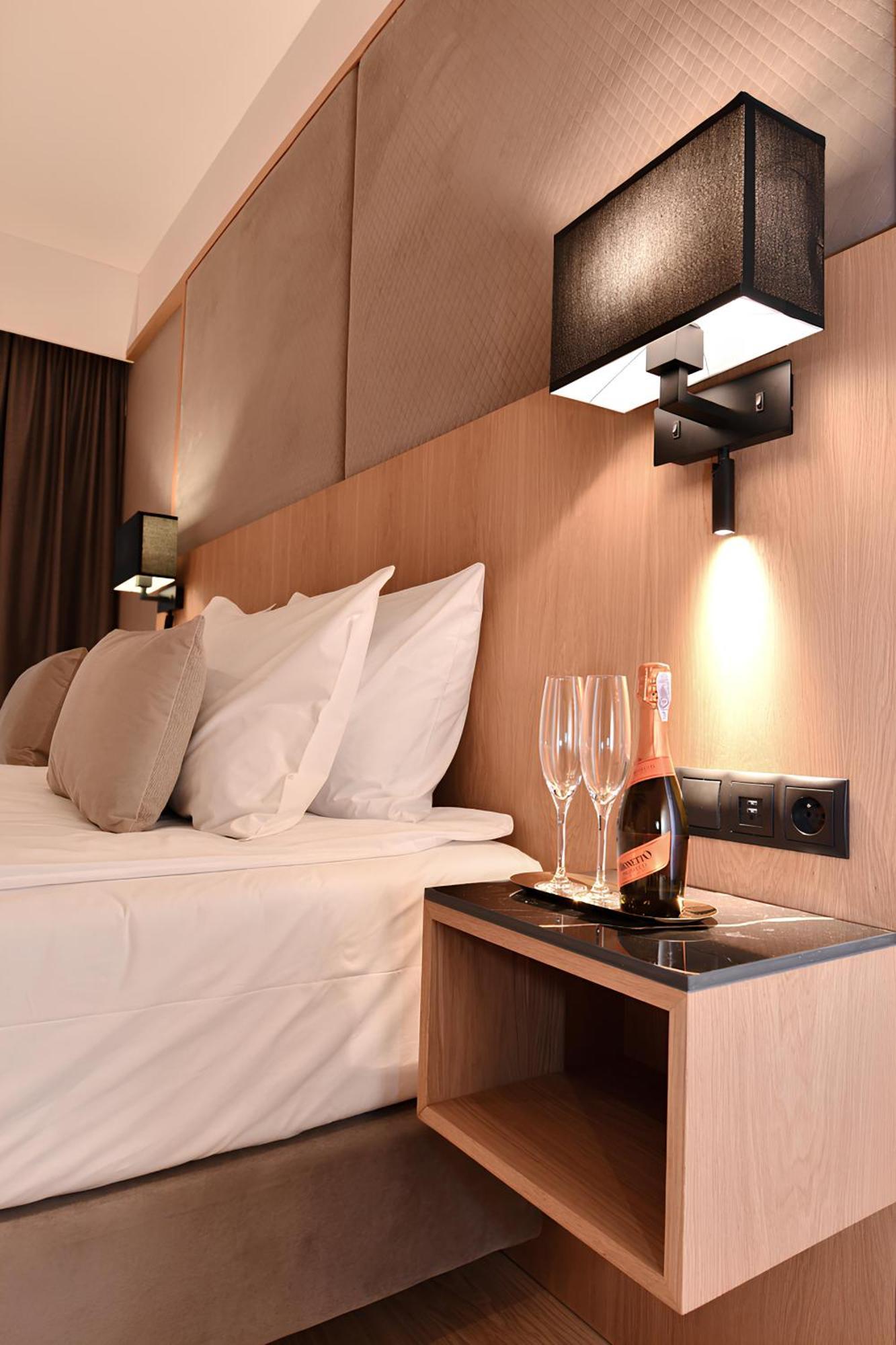 Deo Plaza Premium & Apartment *