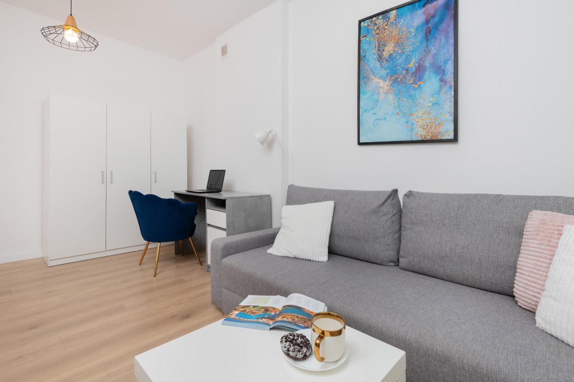 Beautiful & Comfortable Spacious In By Renters Apartment Gdansk