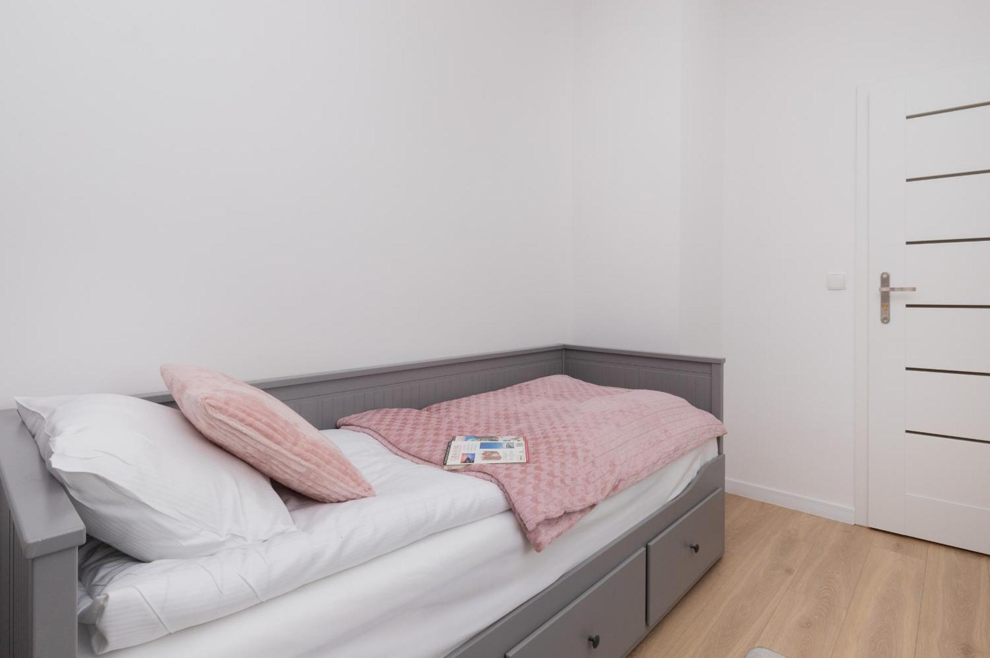 Beautiful & Comfortable Spacious In By Renters Apartment Gdansk