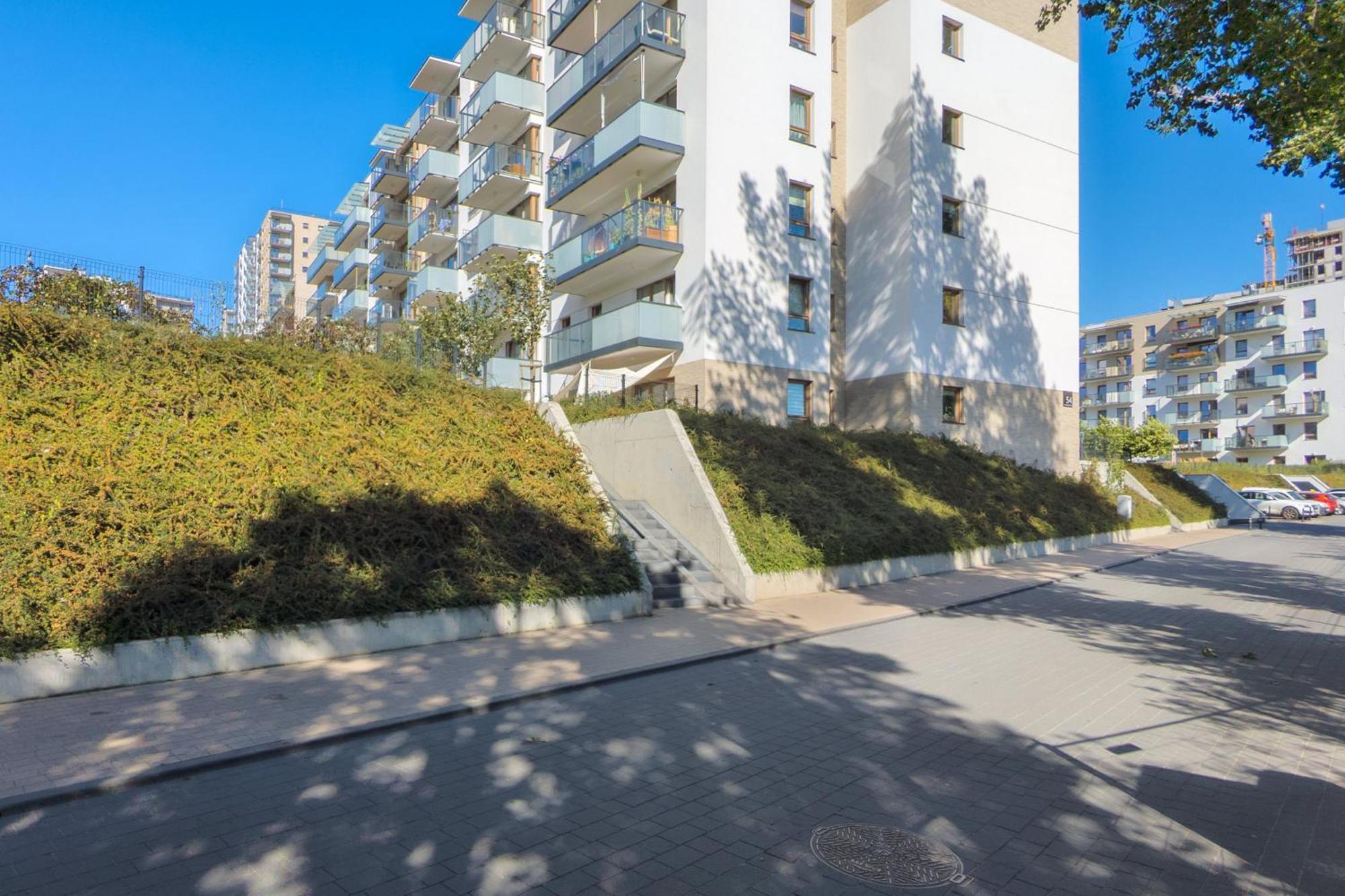 Apartment Starowiejska With Balcony Next To Arena Stadium By Renters *