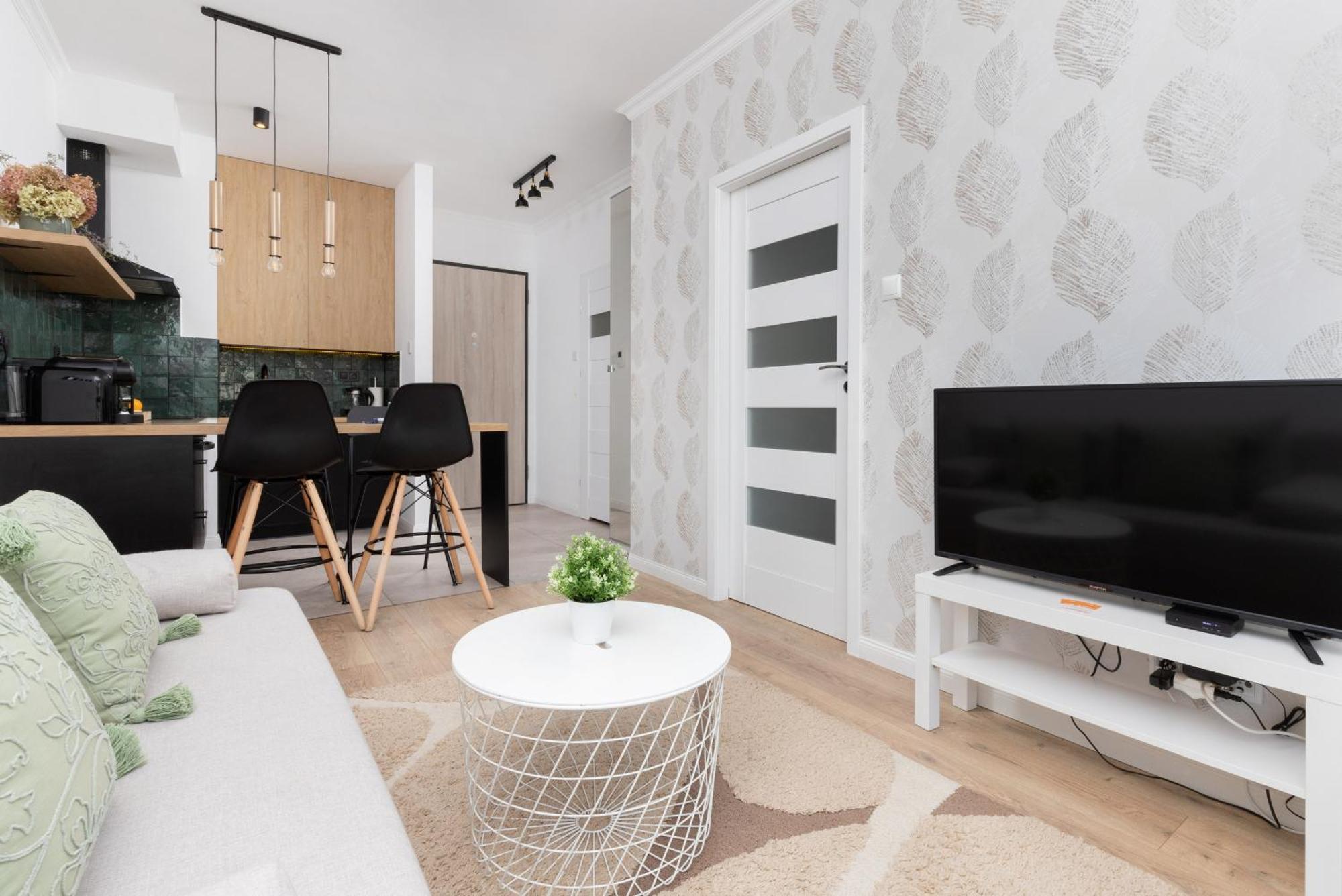 Apartment Starowiejska With Balcony Next To Arena Stadium By Renters *