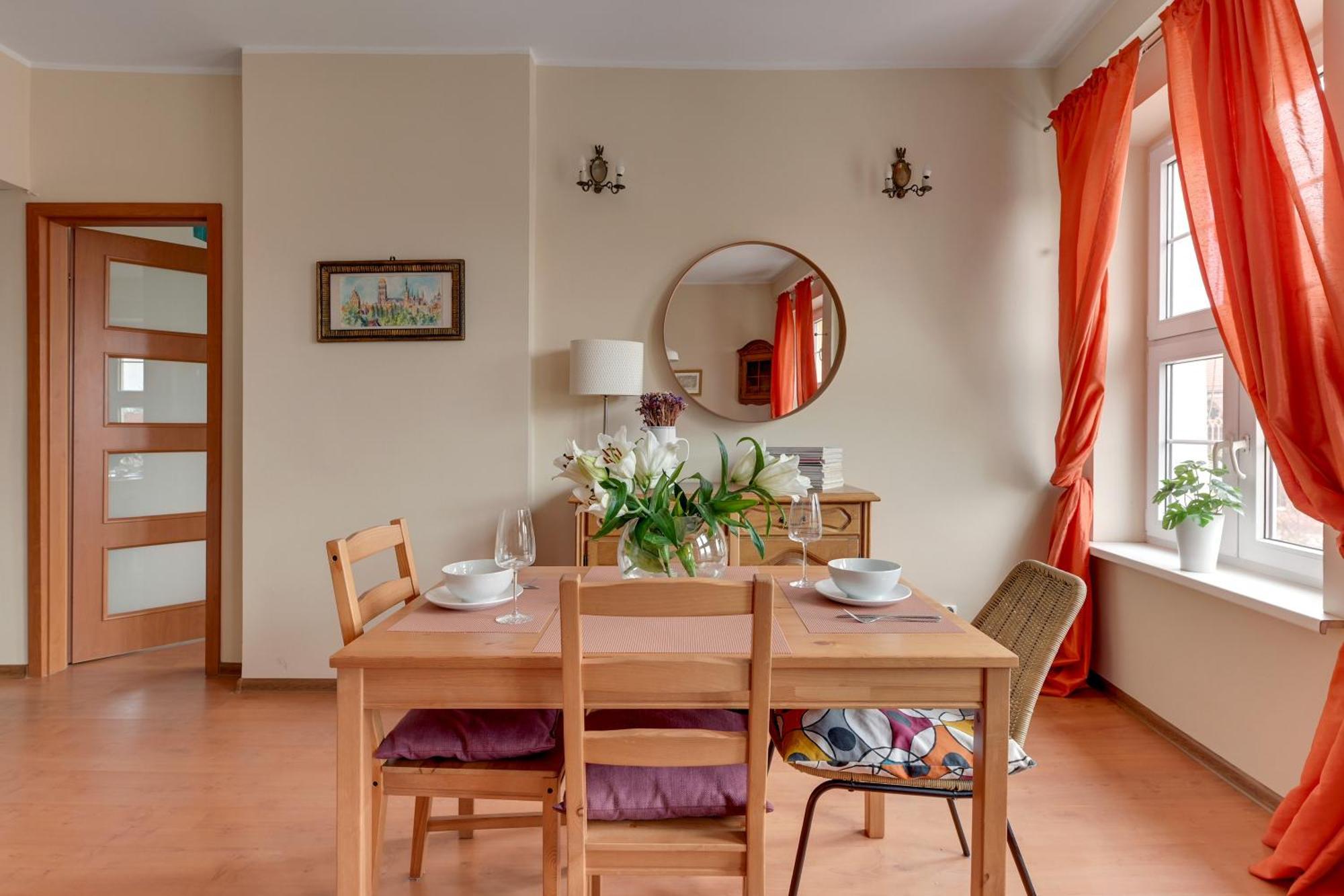 Orange Old Town Apartment *