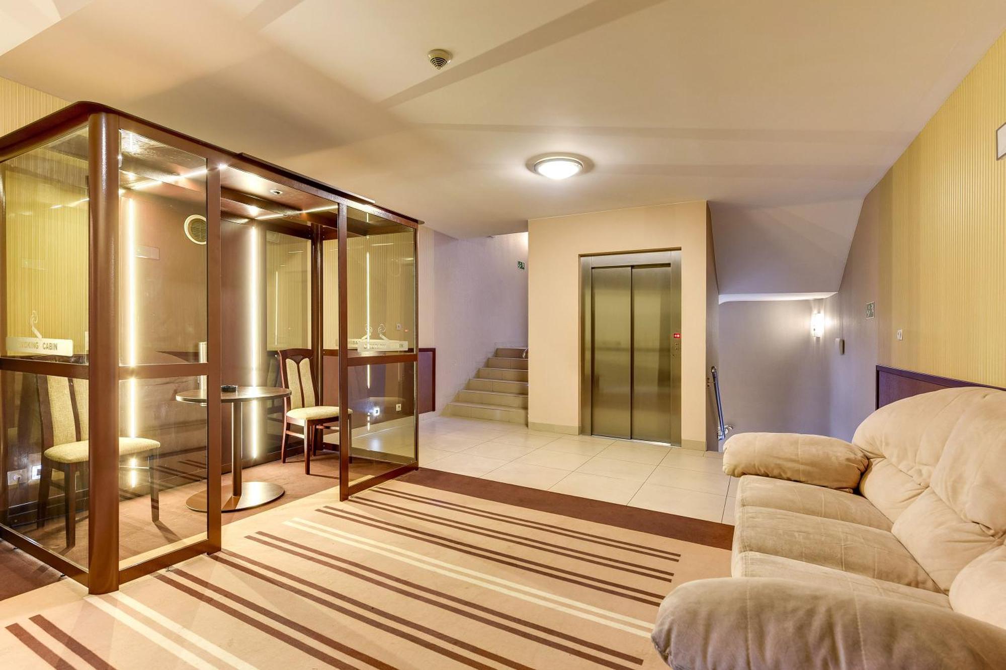 Amber Hotel 3*