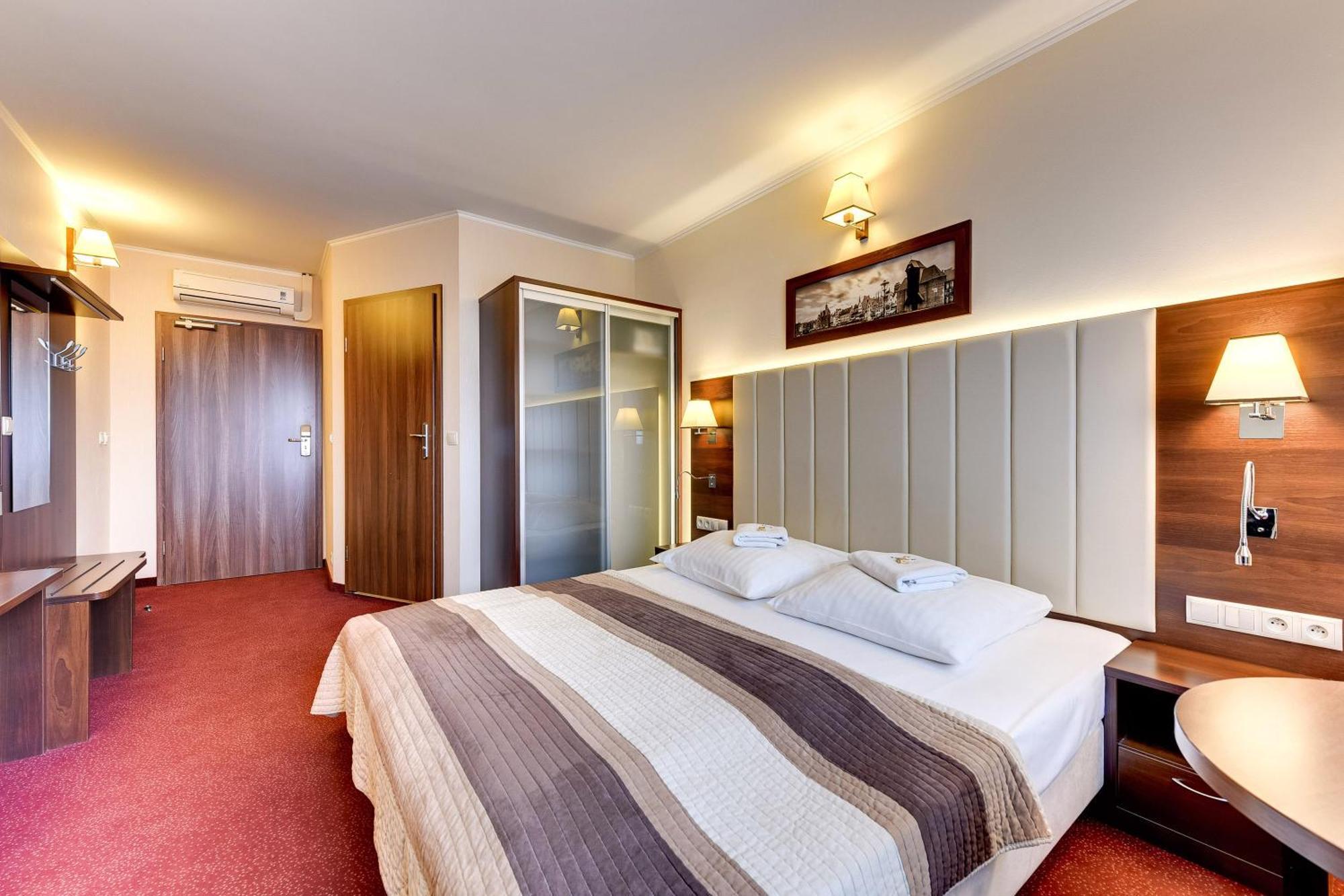 Hotel Amber 3*