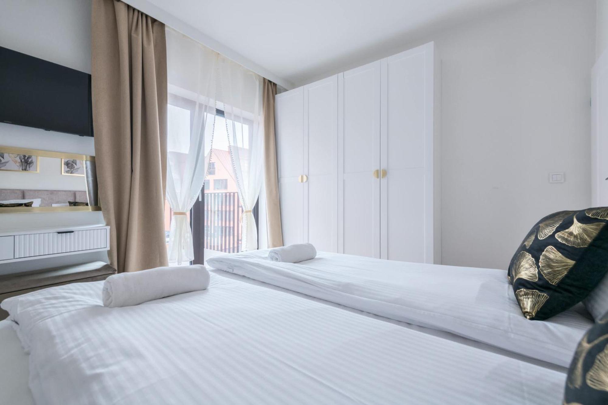 Dom & House Granaria Ii Superior On Granary Island By Renters Apartament
