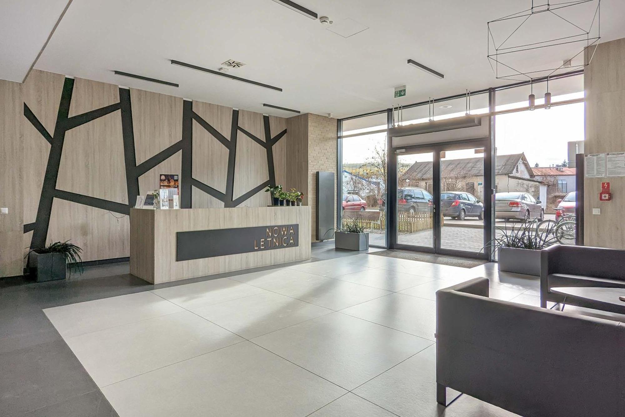 Sucha 33 Modern With Parking By Renters Apartament