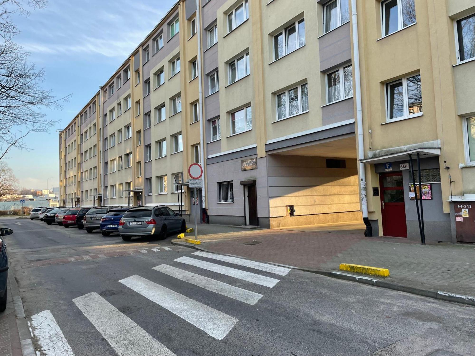 Annaresa Apartment *