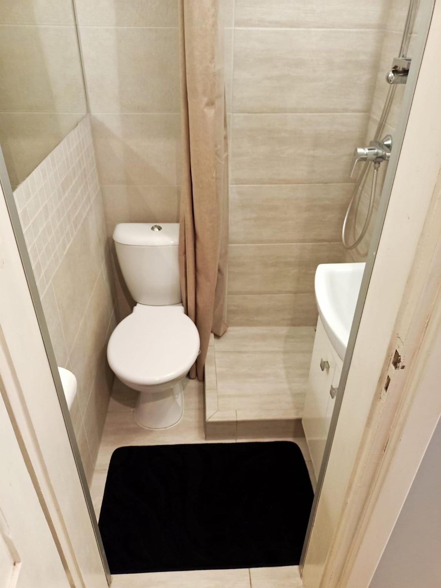 Brick Lane Apartment *