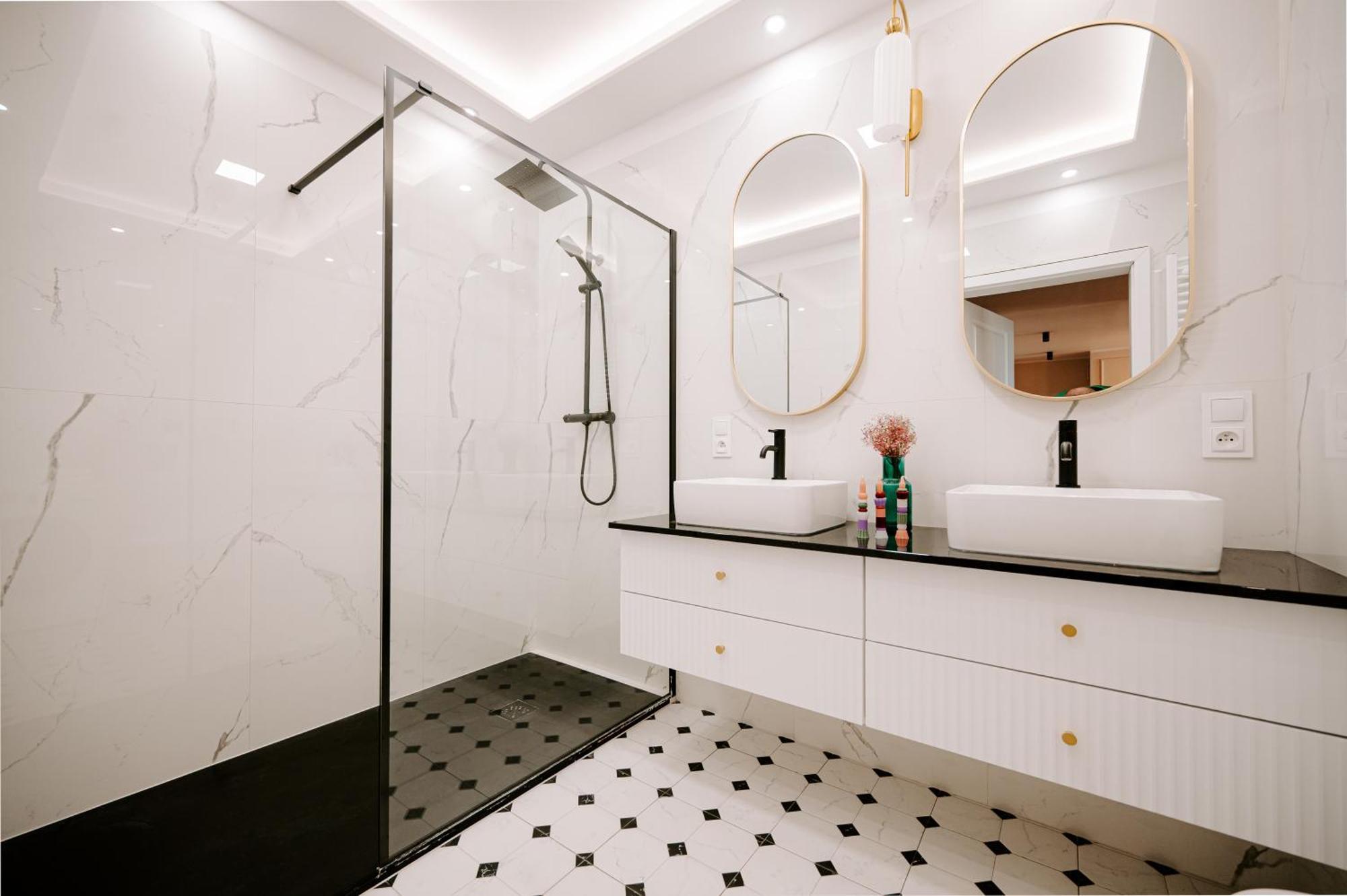 Apartment Pobookowane Wilcza Old Town *