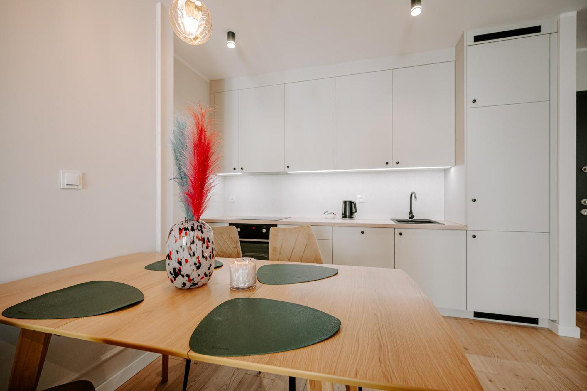 Apartment Pobookowane Wilcza Old Town *