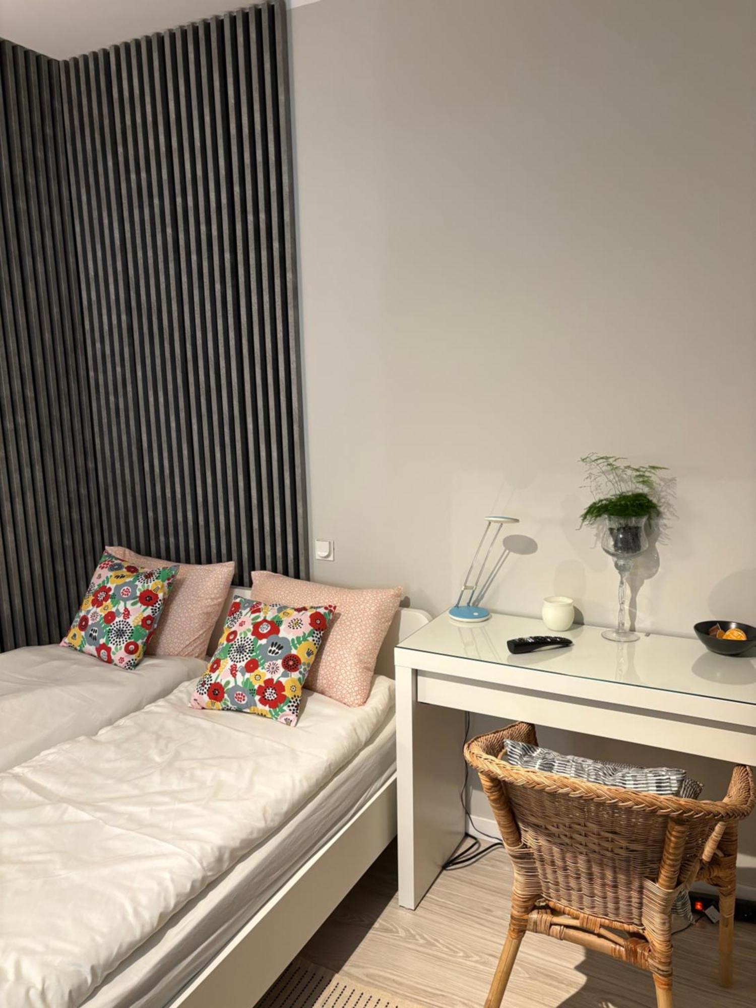 Airport Apartament *