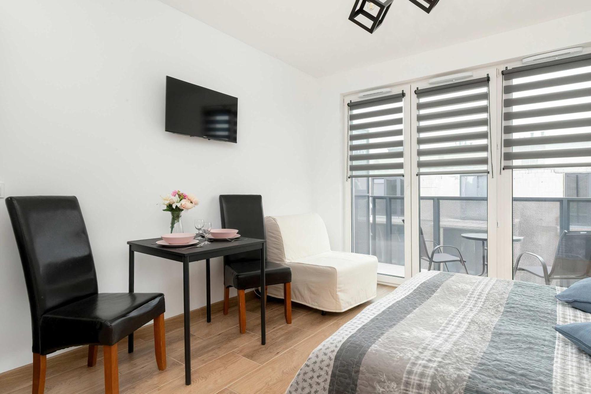 Pet-friendly Near Motlawa River In By Renters * Gdansk