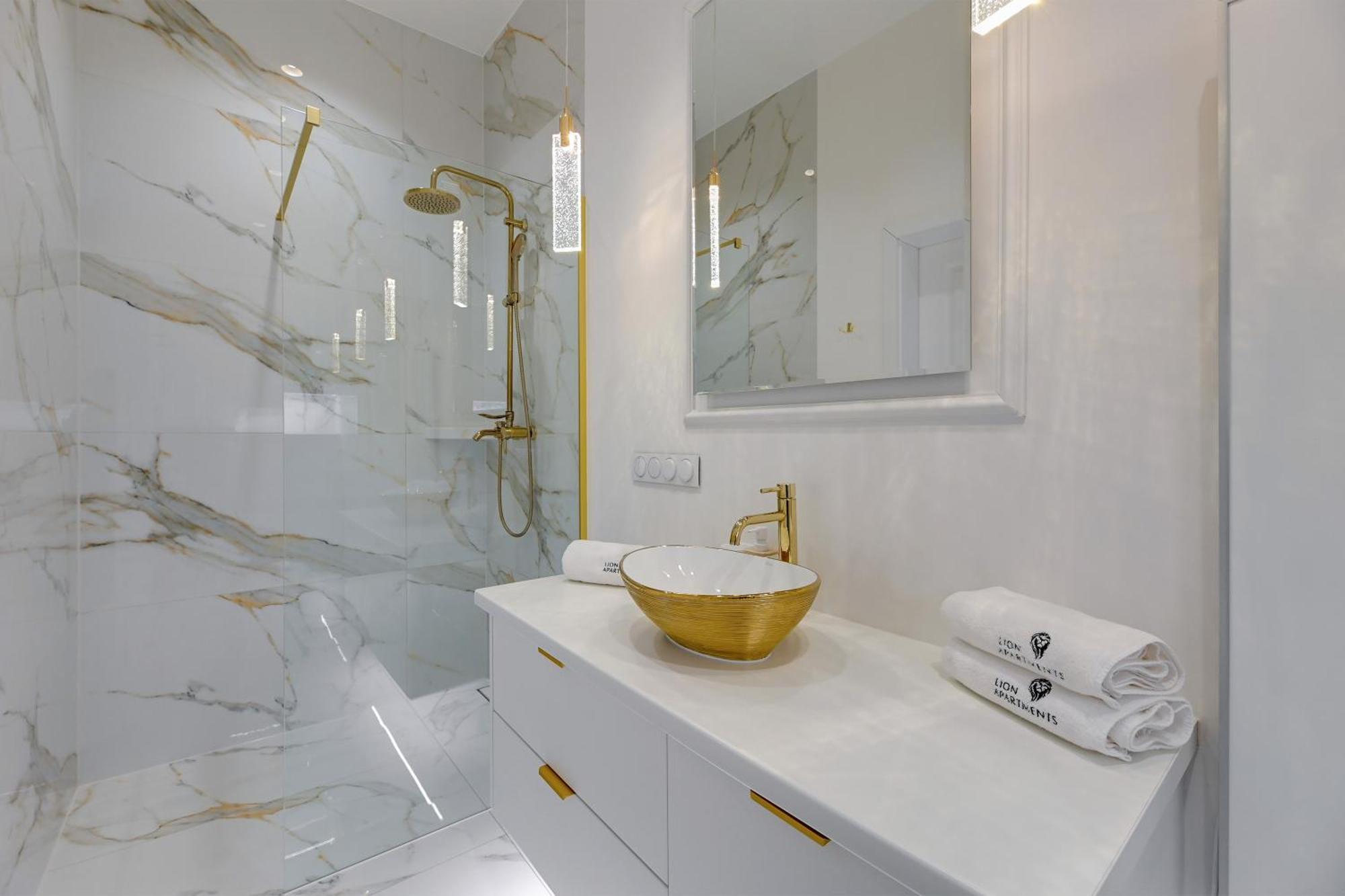 Old & River View Premium By Lion Apartment Danzig