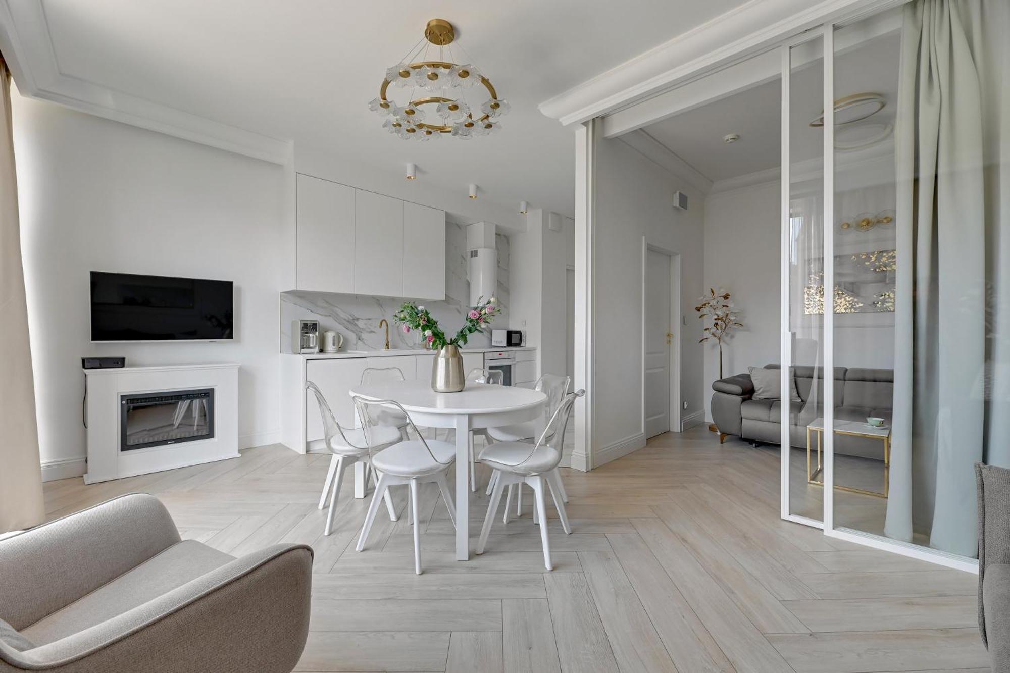 Old & River View Premium By Lion Apartment Danzig