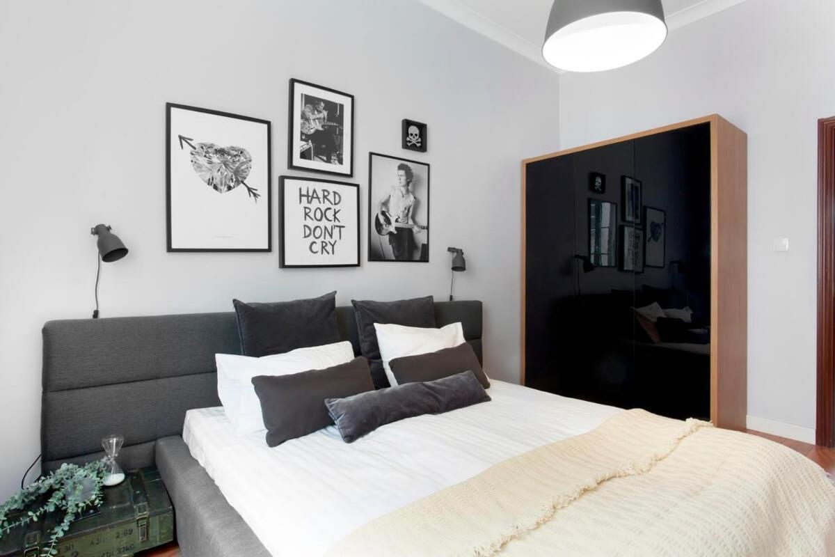 Elite Hard Rock Old Town Apartment *