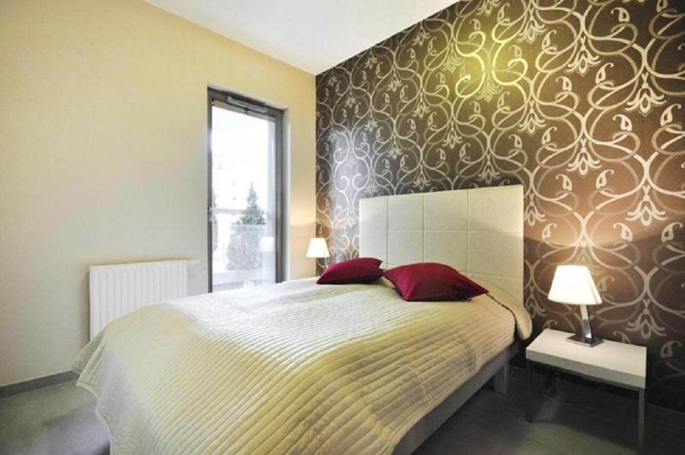 Economy Dom & House By The River In With Pool, Sauna And Gym Apartment *