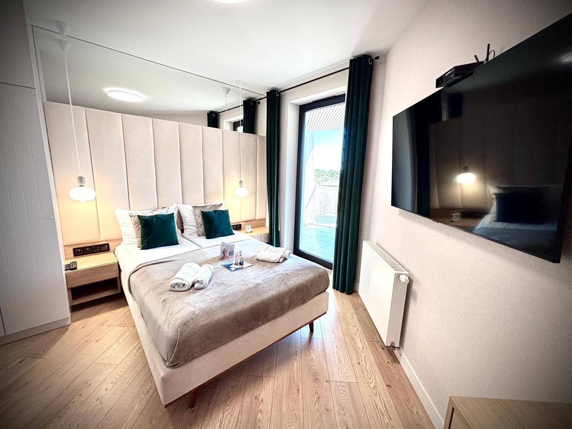 White Glove Prestige Tarasy Baltyku Molo Gdańsk