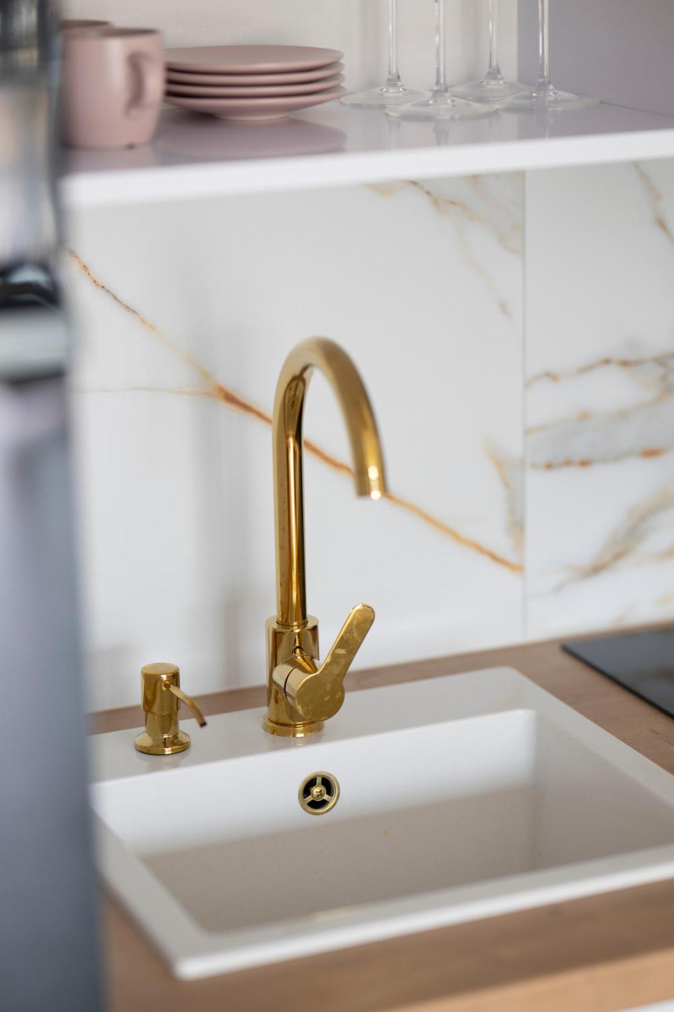 Rose Gold By Go Apartment *