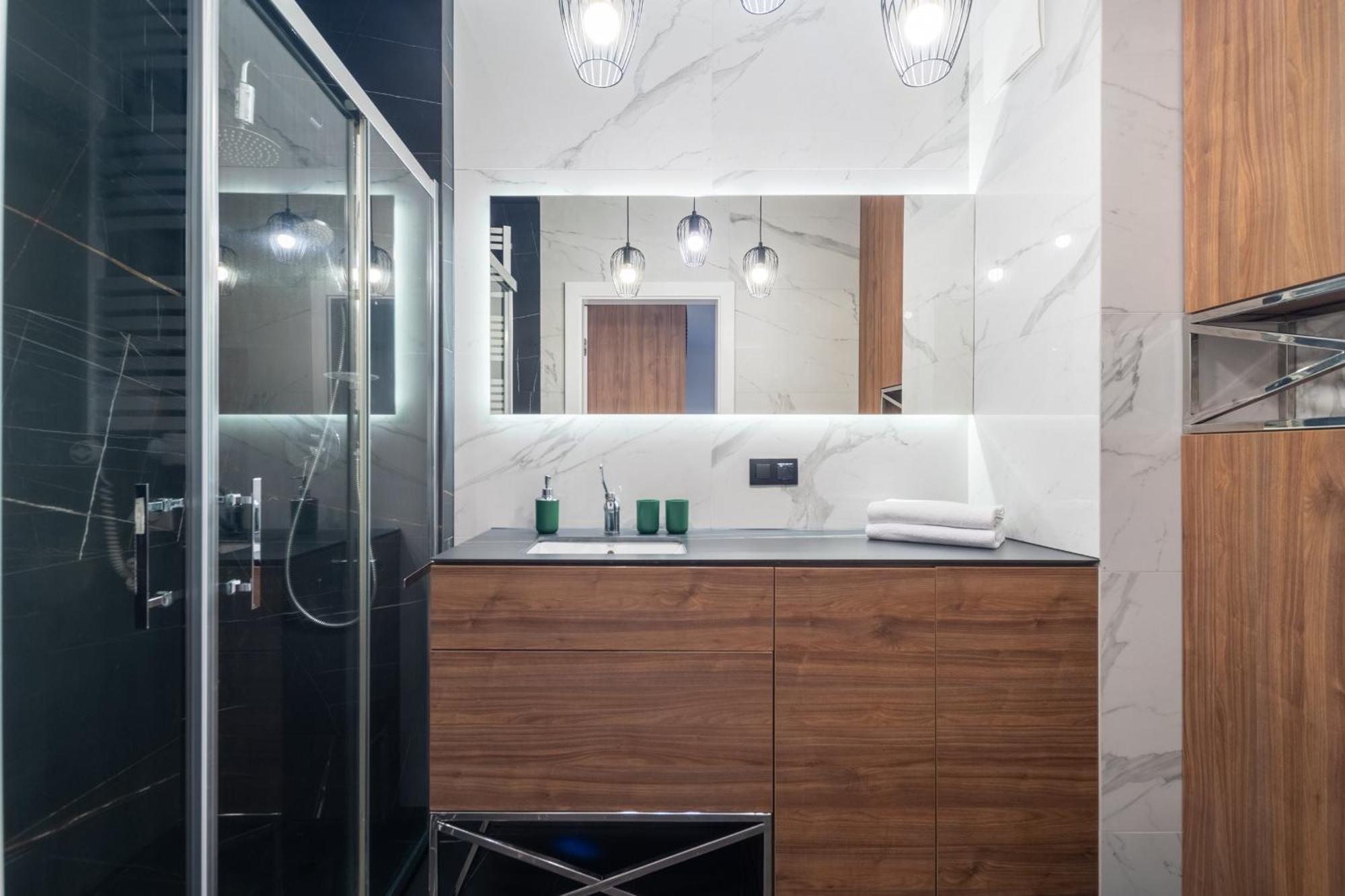 Apartment Nadmorze Premium - W Pelni Klimatyzowany, Plaza, Parking Podziemny, Taras Gdansk