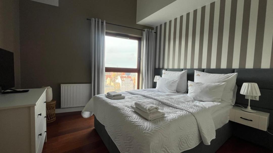 Waterlane Island - Riverview Pool, Spa, Gym & Parking By Downtown Apartamento