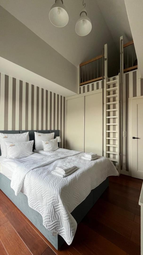 Waterlane Island - Riverview Pool, Spa, Gym & Parking By Downtown Apartamento *