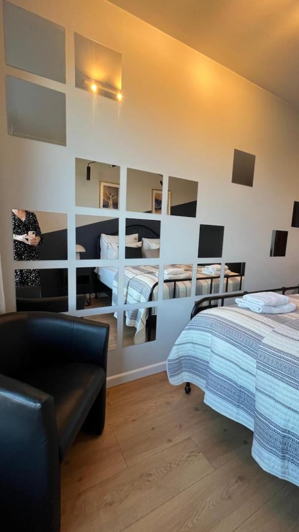 Leilighet Chlebova - Riverside View Terrace, Free Parking, Gym & Kidsplay By Downtown