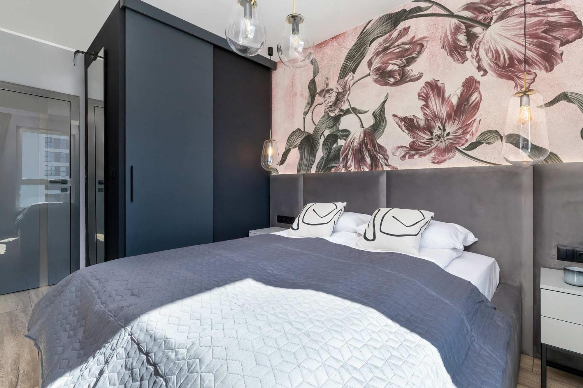 Apartment Prestigious With Parking In By Renters