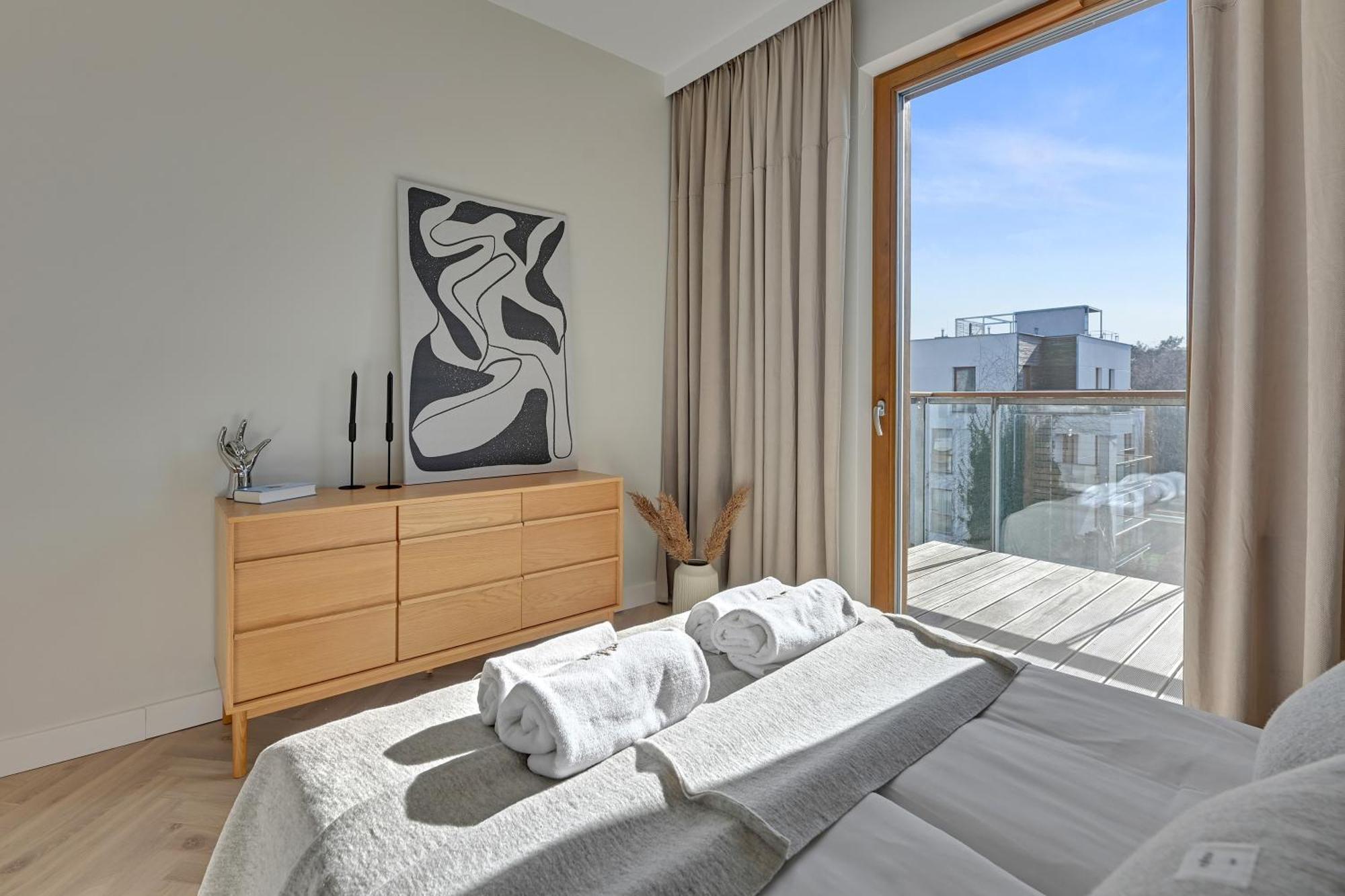 Nadmorski Dwor 800m Od Plazy By Downtown Apartment
