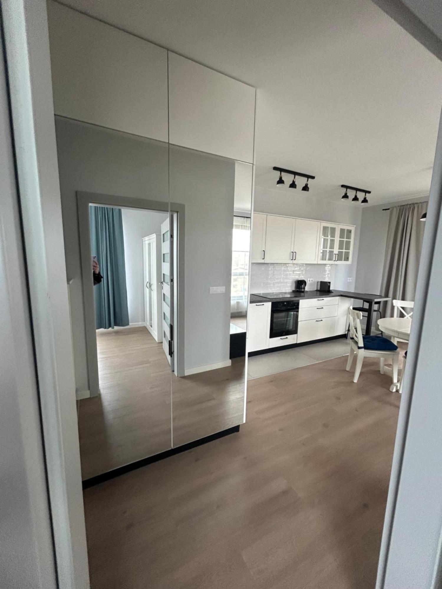 Doki Lifestyle & Food Hall By Lion Apartamento Gdańsk