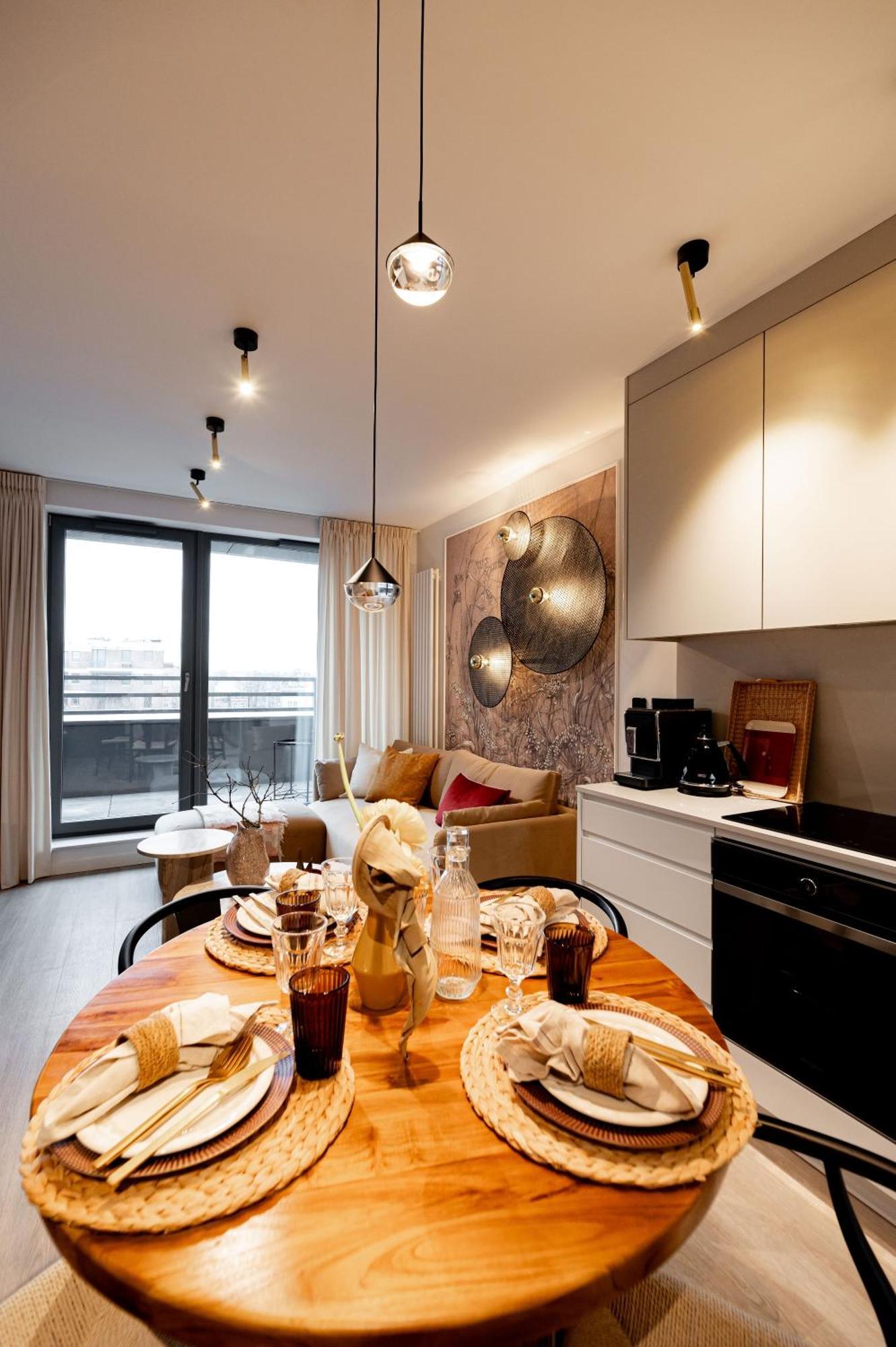 Apartment Lighthouse Haven By Aparo - Stare Miasto, Lozeczko Turystyczne, Ekspres Do Kawy, Balkon, Winda, Dworzec Glowny *