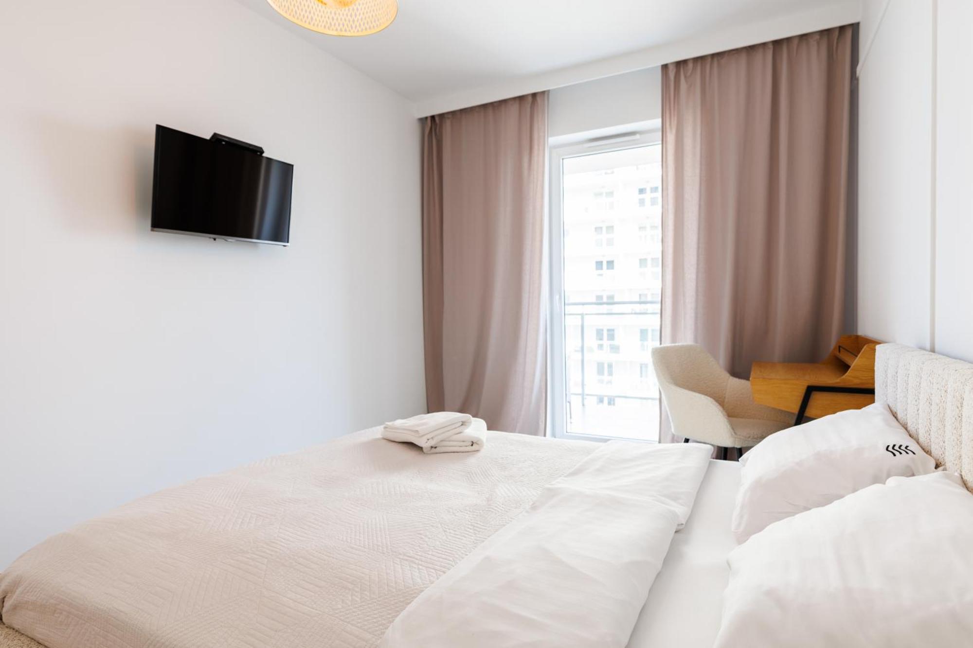 Baltic Seaside Towers Apartment Gdansk