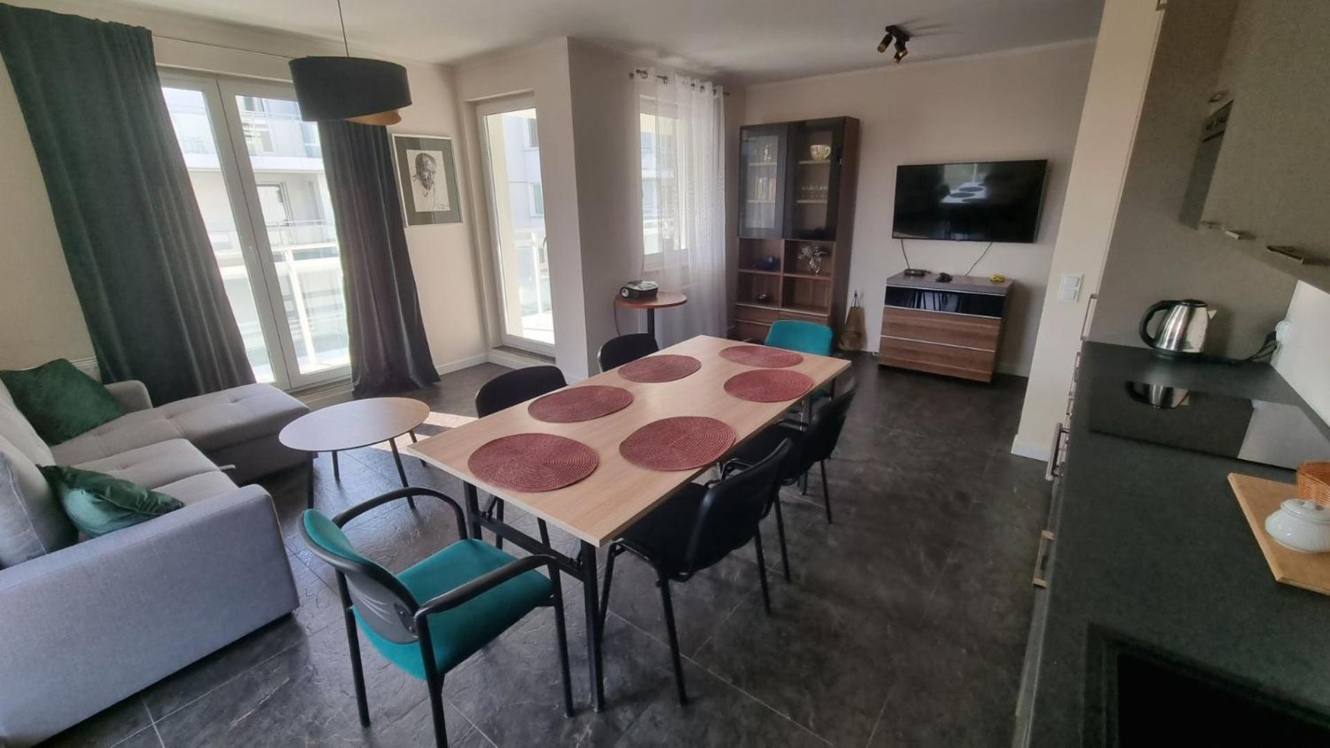 Komfortowy Apartament- 1 Salon, 3 Sypialnie, 2 Lazienki W Gdansku *