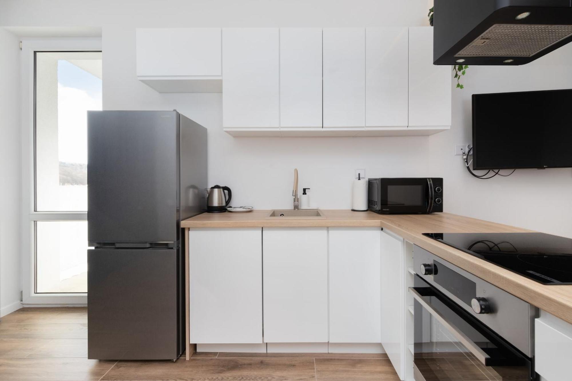 Park De Gaulle Wrzeszcz By Renters *