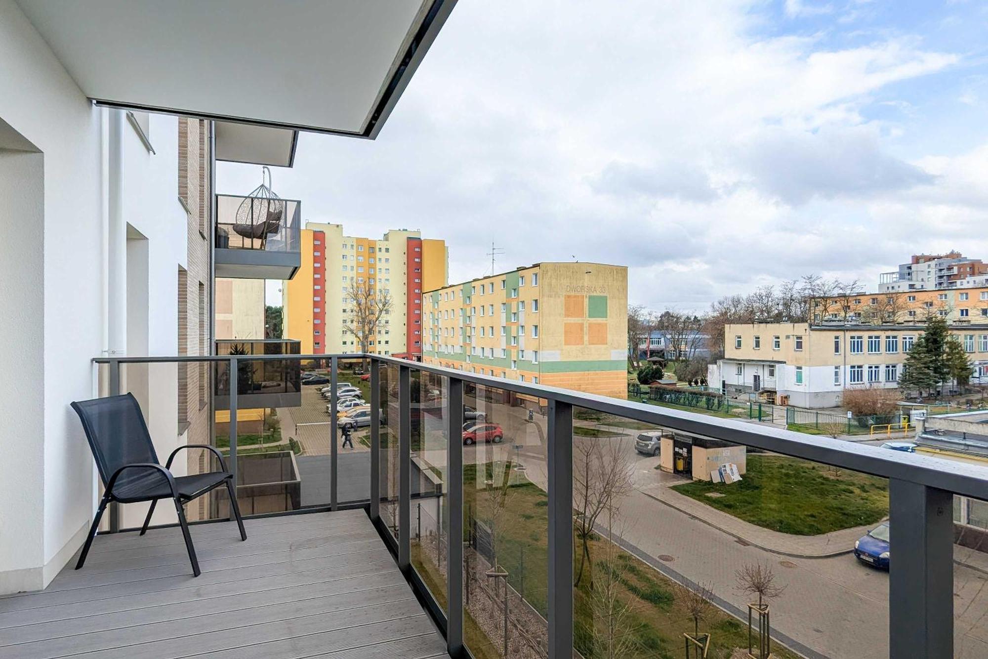 Stylish With Balcony Near Brzezno By Renters Apartment