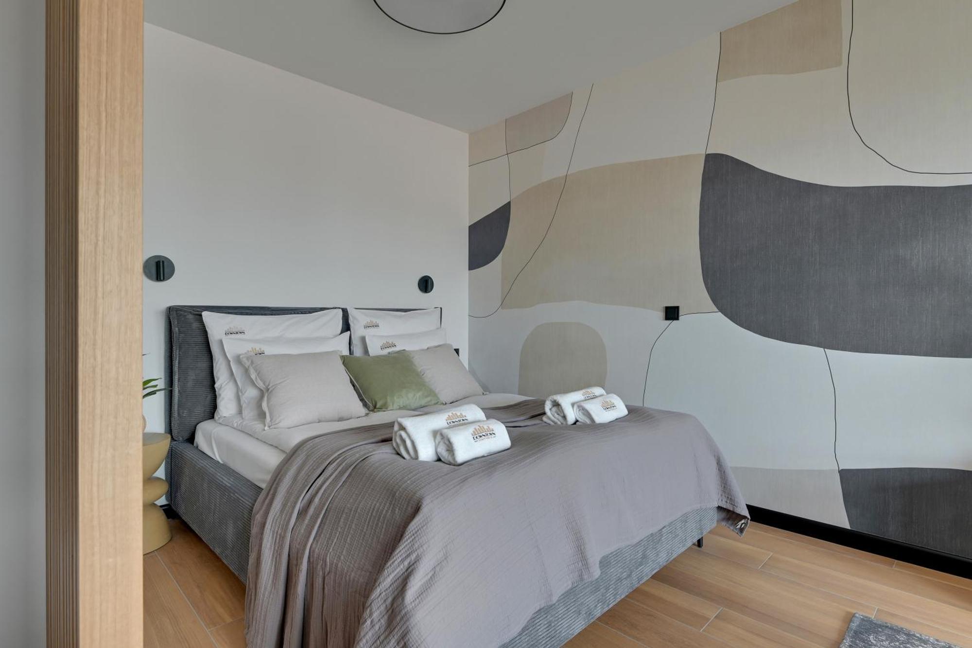 Apartment Zurawie - Food Hall, Parking & Stocznia By Downtown