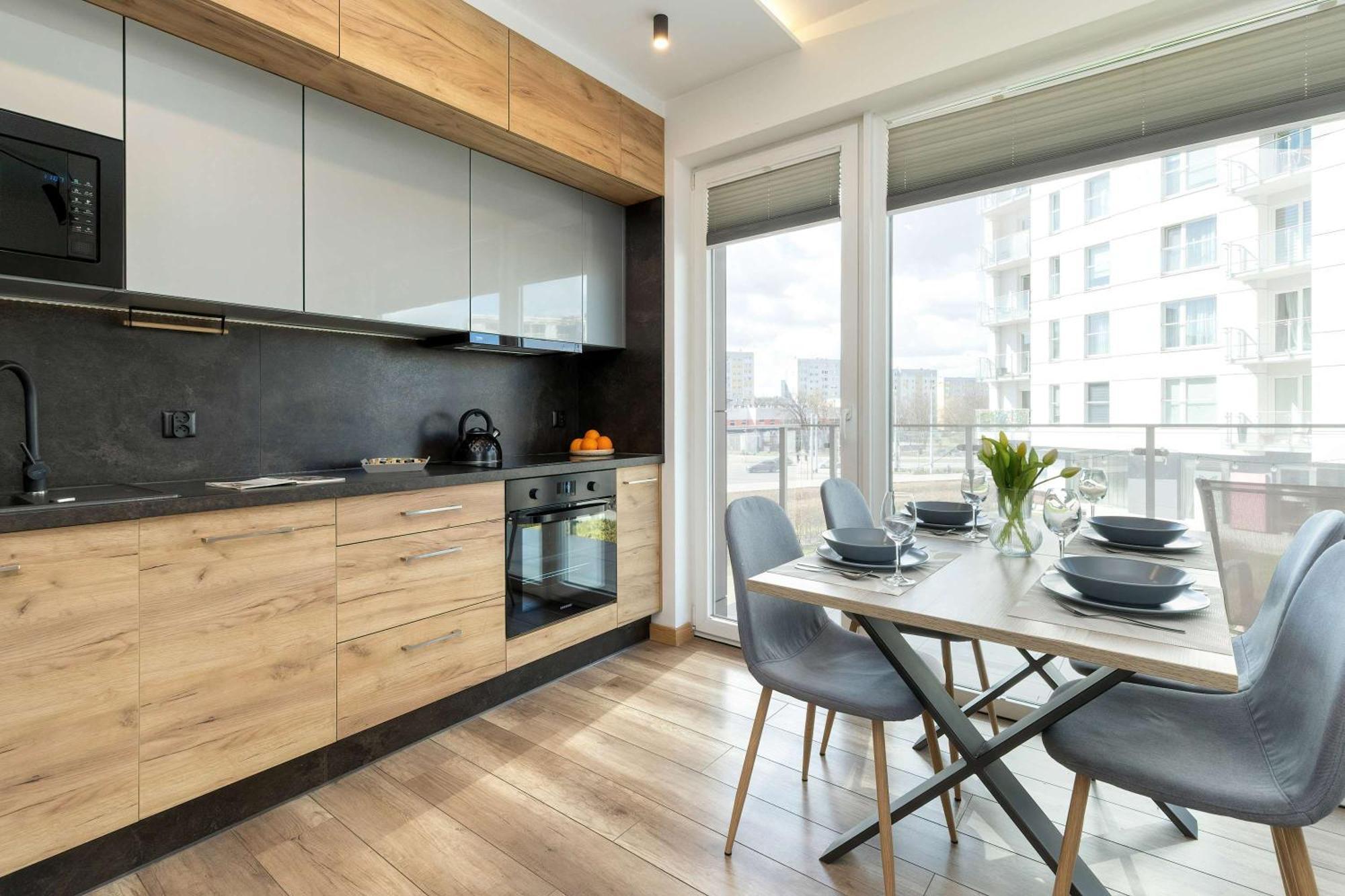 Rakoczego Modern Parking By Renters *