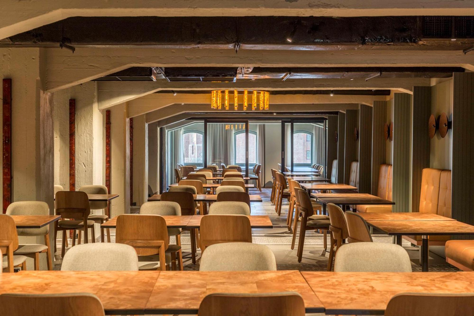 Radisson Hotel&suites,
