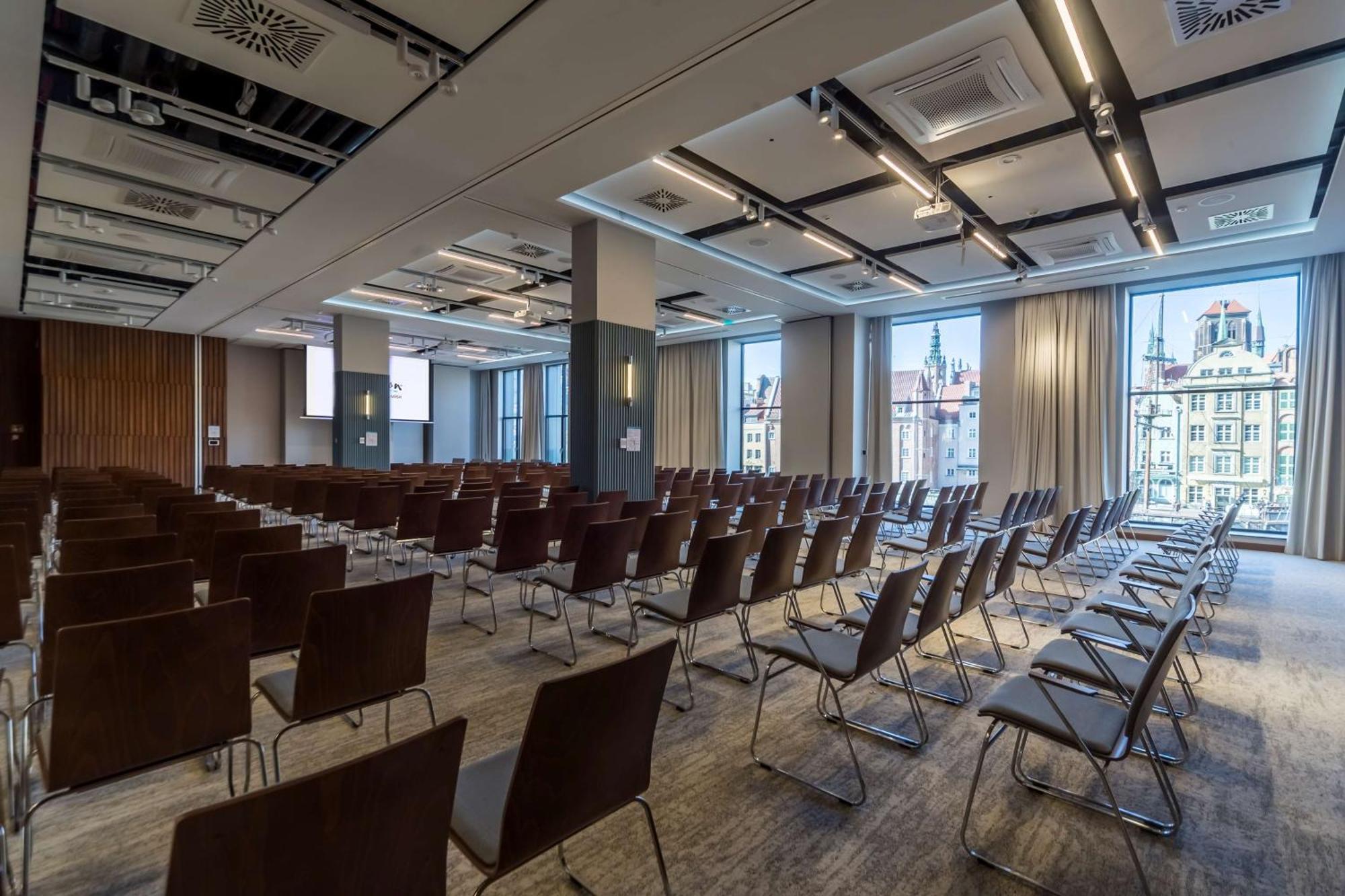 Radisson Hotel&suites, Hotel